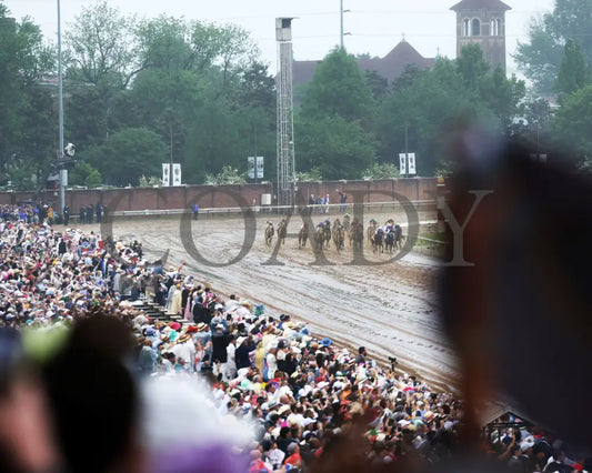 SOVEREIGNTY - The Kentucky Derby - 151st Running - 05-03-25 - R12 - CD - Crowd Finish 02 Churchill Downs