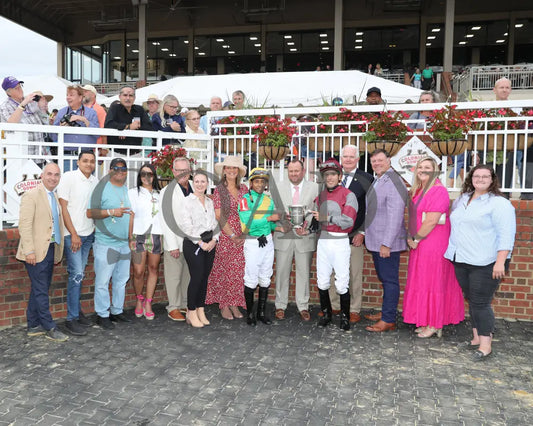 Style Points - Deep Satin 090724 Race 09 Cnl The Woodford Reserve Virginia Oaks Presentation 01