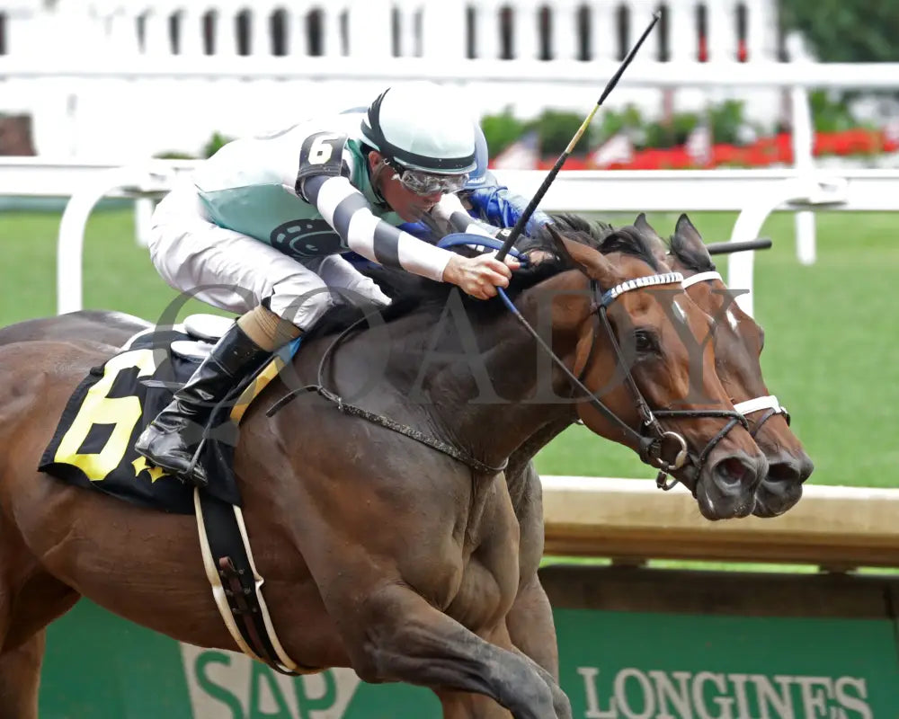 TAKE CHARGE MILADY - 061425 - Race 05 - CD - Tight Finish 02 Churchill Downs