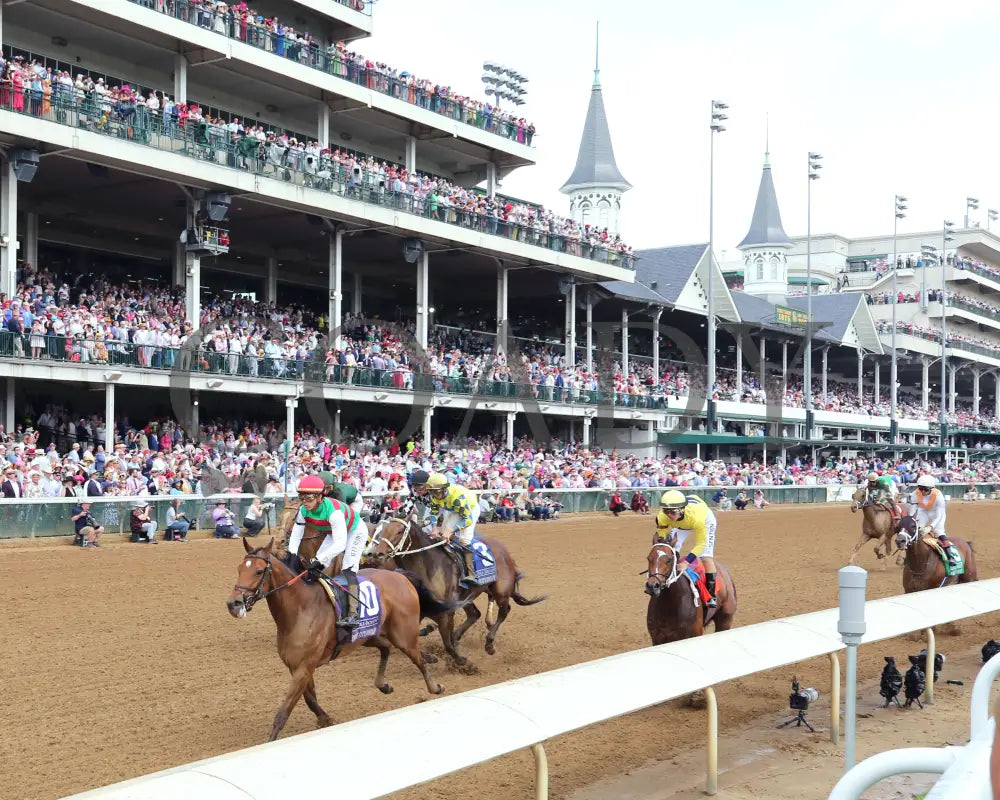 Vahva - The Derby City Distaff G1 05-04-24 R06 Churchill Downs Inside Celebration 01 Jennifer