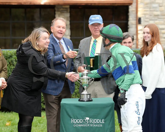 VENENCIA - The Rood & Riddle Dowager - G3 - 10-19-25 - R08 - KEE - Presentation 02 Keeneland