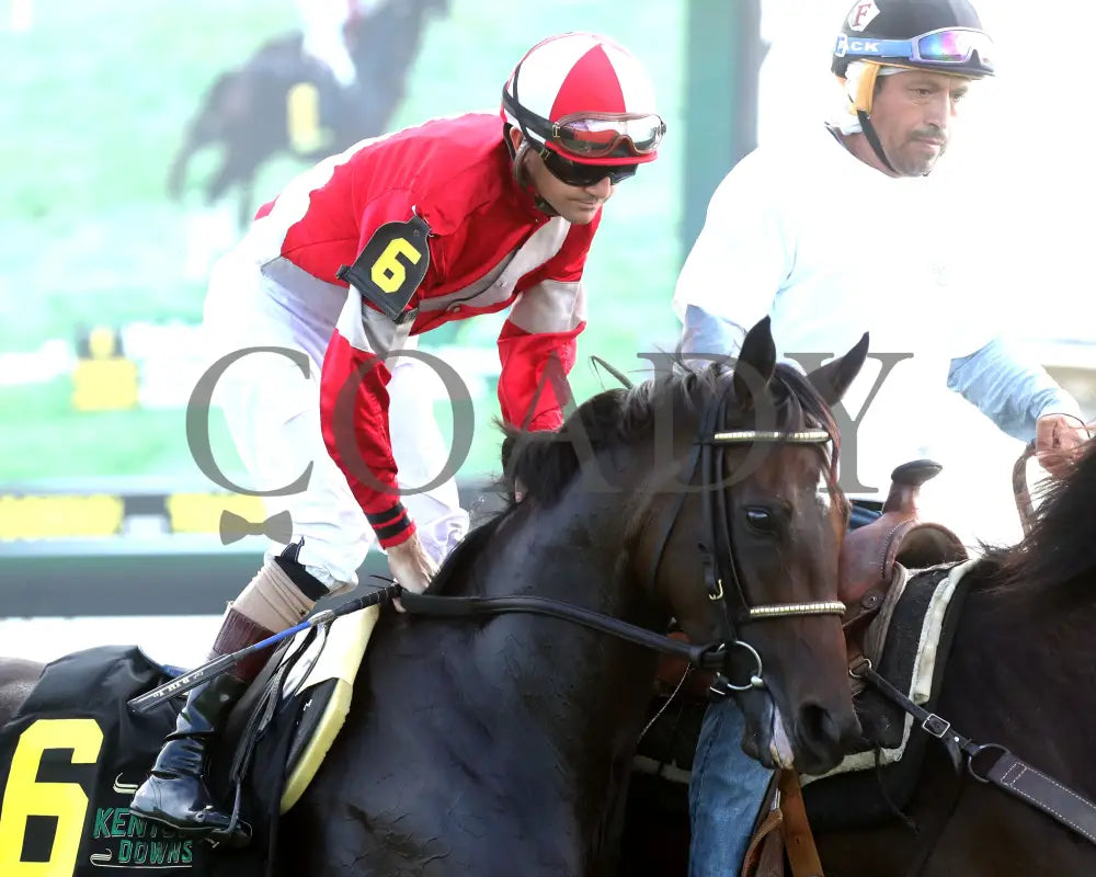 Walkathon - The Kentucky Downs Ladies Turf G3 08-31-24 R10 Kd Post Parade 02